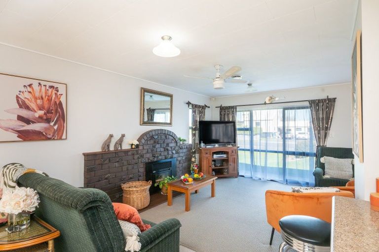 Photo of property in 15 Tucker Lane, Clive, 4102