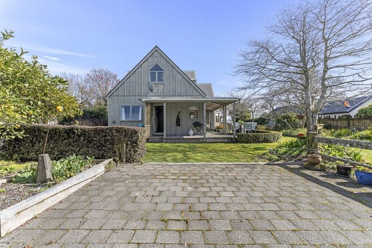 Photo of property in 5 Bosworth Street, Egmont Village, 4372