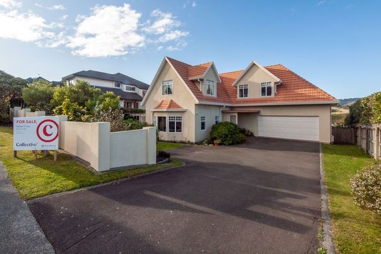 Photo of property in 4 Amesbury Drive, Churton Park, Wellington, 6037