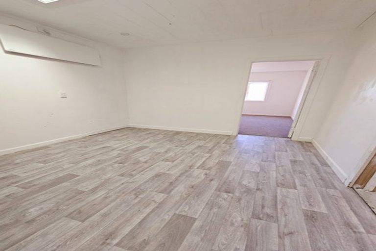 Photo of property in 60 Seafront Road, Castlecliff, Whanganui, 4501