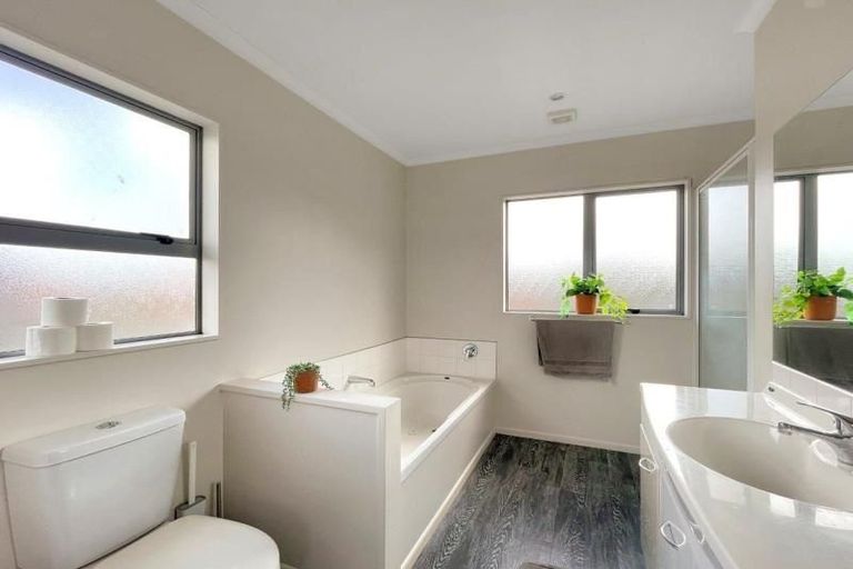 Photo of property in 8 Braedan Lane, Huntington, Hamilton, 3210