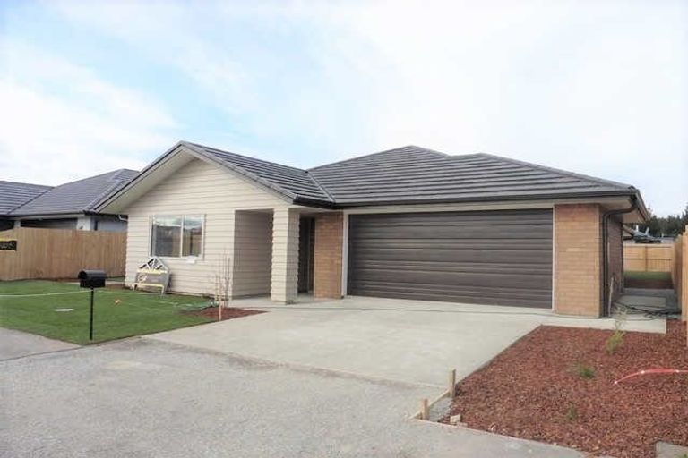 Photo of property in 8 Te Whariki Street, Marshland, Christchurch, 8083