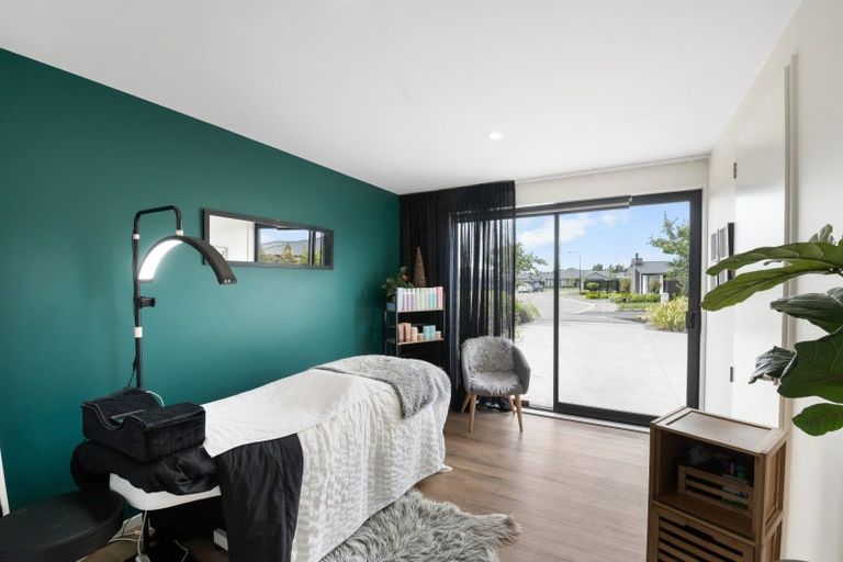 Photo of property in 7 Lesser Close, Rolleston, 7615