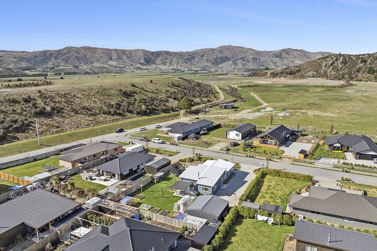 Photo of property in Luggate Park, 27 Cooper Crescent, Luggate, Wanaka, 9383