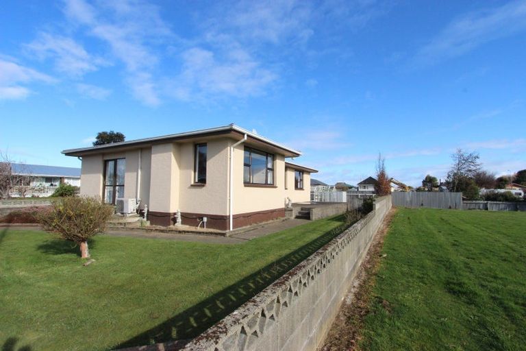 Photo of property in 21 Kinmont Crescent, Newfield, Invercargill, 9812