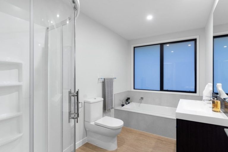 Photo of property in 80 Whakaturou Crescent, Pyes Pa, Tauranga, 3112