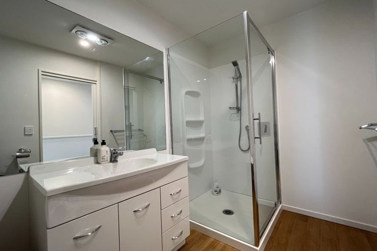 Photo of property in Goldridge Apartments, 5/43 Goldridge Way, Queenstown, 9300