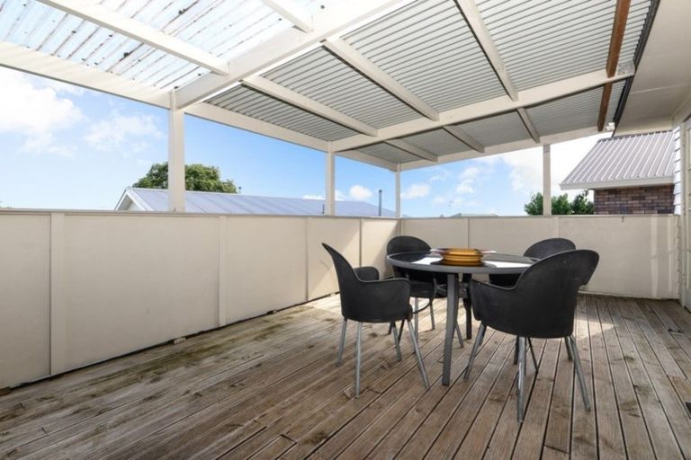 Photo of property in 104 Tuhikaramea Road, Dinsdale, Hamilton, 3204