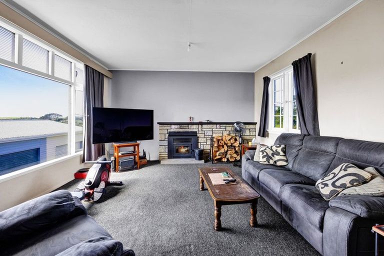 Photo of property in 6 Devon Street, Patea, 4520