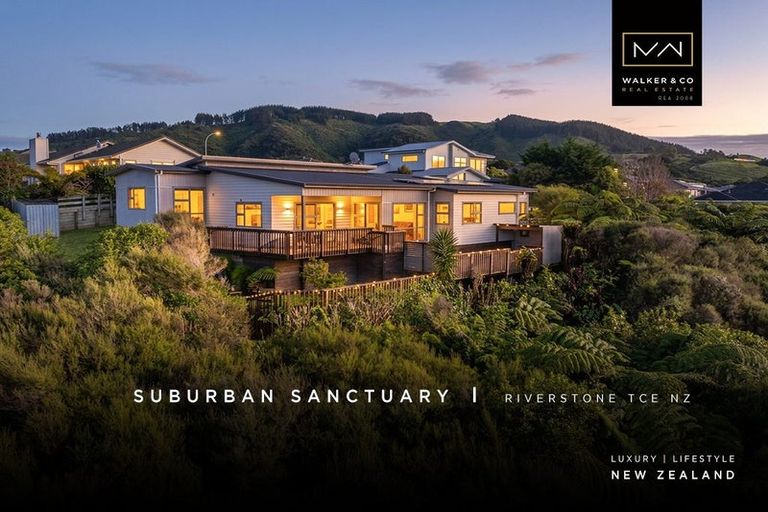 Photo of property in 29 Mcewen Crescent, Riverstone Terraces, Upper Hutt, 5018