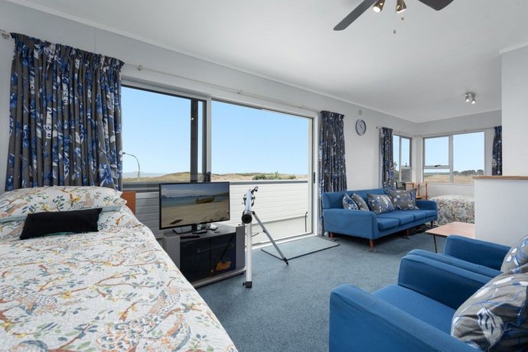 Photo of property in 1338 Papamoa Beach Road, Papamoa Beach, Papamoa, 3118