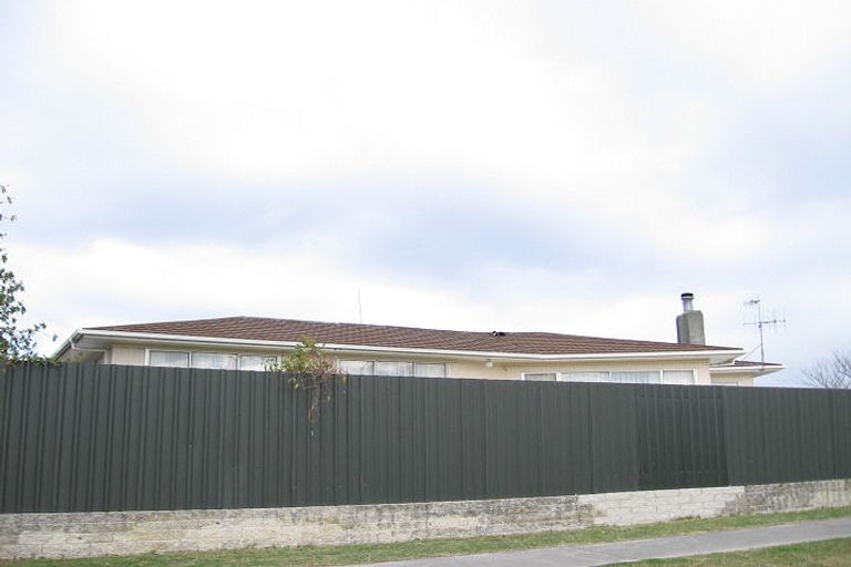Photo of property in 1 Lyttelton Crescent, Tamatea, Napier, 4112