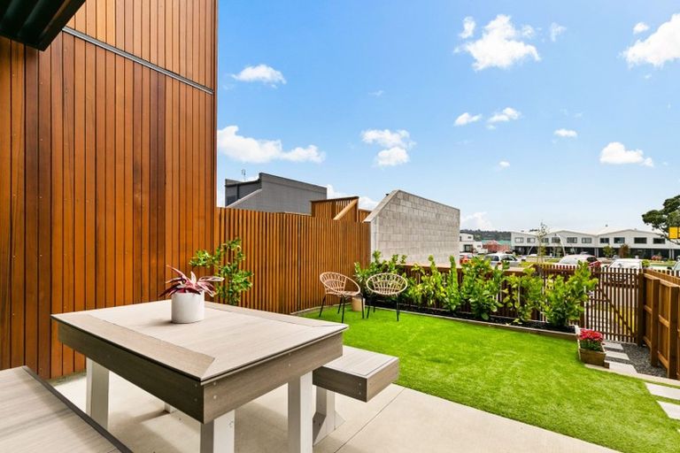 Photo of property in 7 Hudson Bay Road, Hobsonville, Auckland, 0616