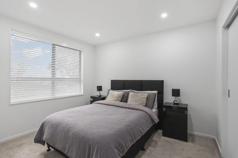 Photo of property in 19c Farwood Drive, Henderson, Auckland, 0612