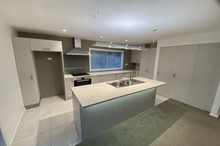 Photo of property in 5/61 Black Rock Road, Newlands, Wellington, 6037