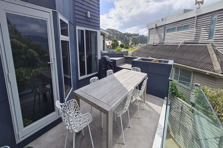 Photo of property in 3a Hector Street, Seatoun, Wellington, 6022