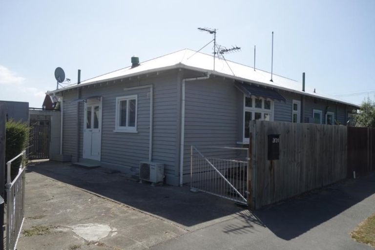 Photo of property in 2/24 North Avon Road, Richmond, Christchurch, 8013