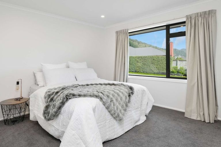 Photo of property in 10 Pukeko Place, Picton, 7220