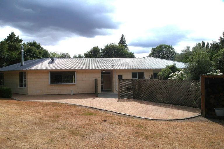 Photo of property in 16 Settlement Road, Kurow, 9435