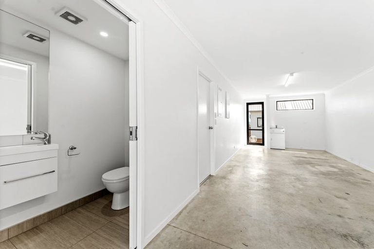 Photo of property in 9 Seafarer Crescent, Stanmore Bay, Whangaparaoa, 0932