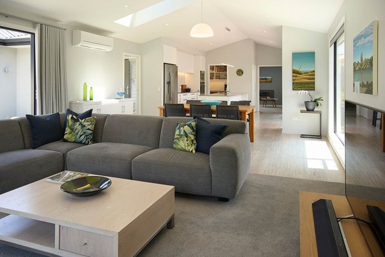 Photo of property in 50 Covent Drive, Stoke, Nelson, 7011