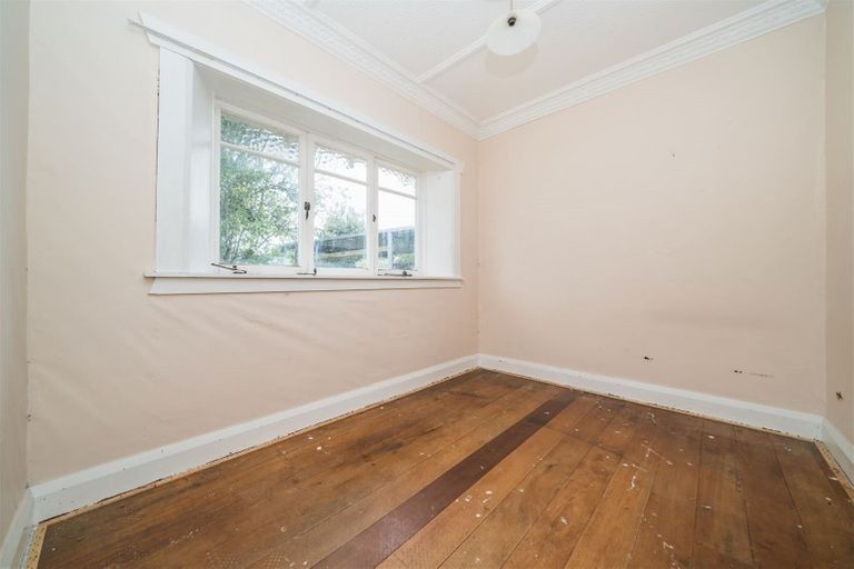 Photo of property in 9 Stewart Crescent, Hokowhitu, Palmerston North, 4410