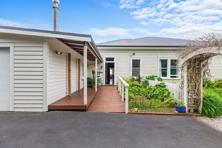 Photo of property in 184c Waikite Road, Welcome Bay, Tauranga, 3175