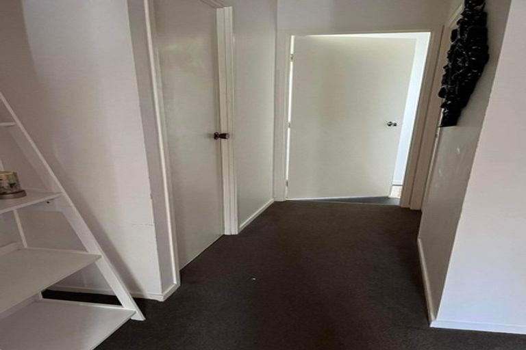 Photo of property in 57 Holmes Drive South, Massey, Auckland, 0614