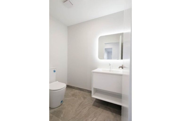 Photo of property in 3 Silver Beech Street, Takanini, 2110