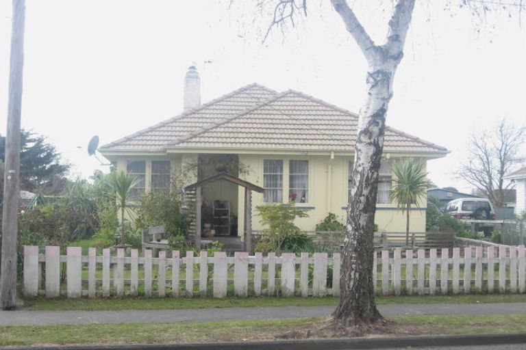Photo of property in 16 Lister Crescent, Maraenui, Napier, 4110