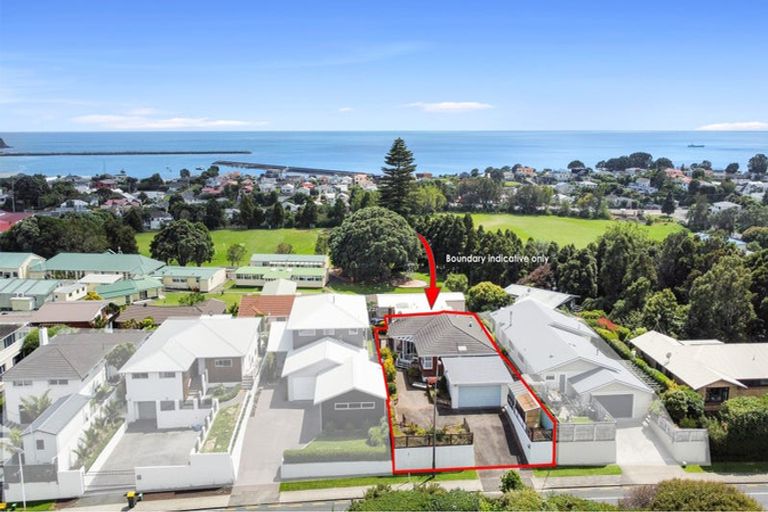 Photo of property in 412 Devon Street West, Lynmouth, New Plymouth, 4310