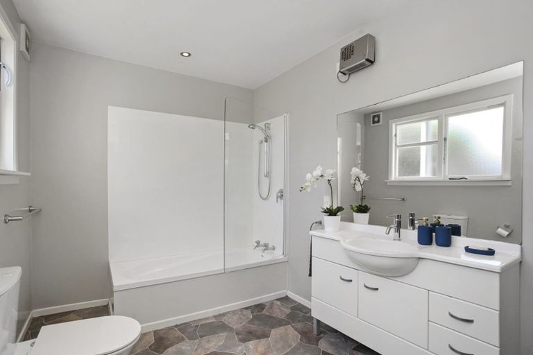 Photo of property in 699 Main North Road, Belfast, Christchurch, 8051