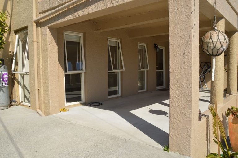 Photo of property in 36 Punga Grove Avenue, Riverside, Whangarei, 0112