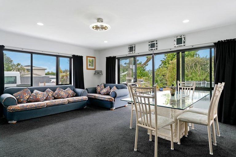 Photo of property in 36 Aubrey Crescent, Rainbow Point, Taupo, 3330