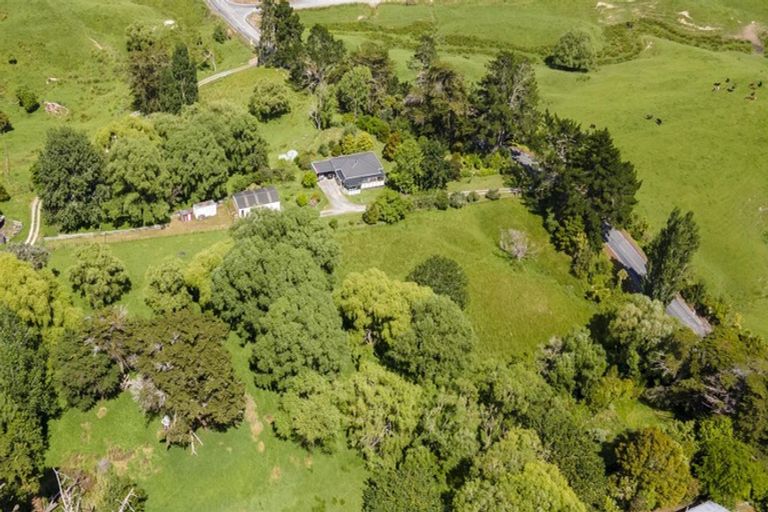 Photo of property in 617 Whakapirau Road, Whakapirau, Maungaturoto, 0583
