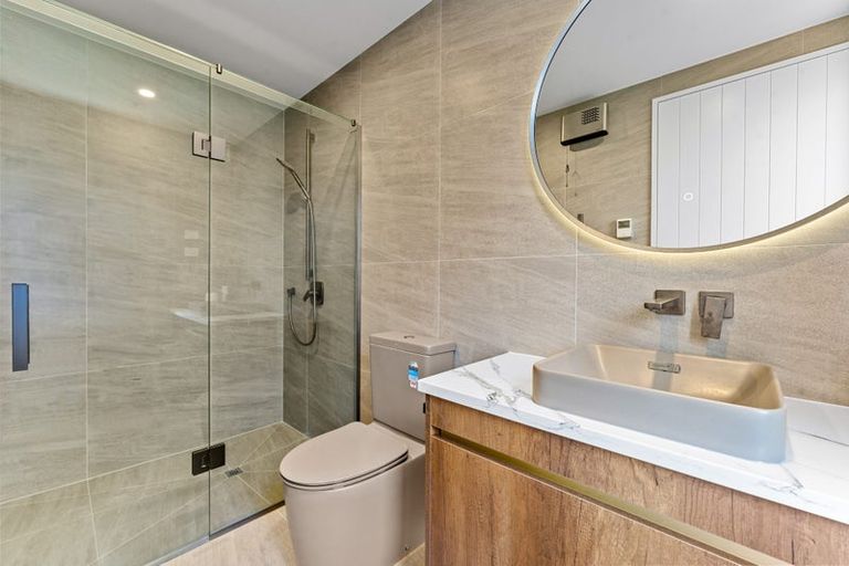 Photo of property in 7a Crete Avenue, Milford, Auckland, 0620