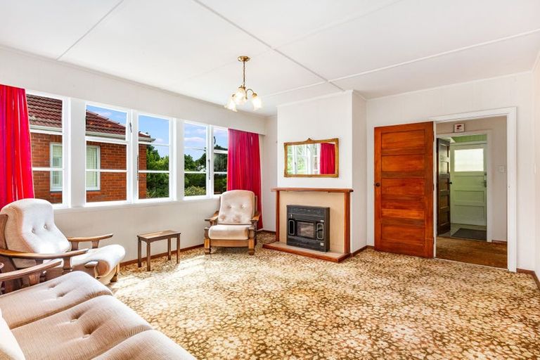 Photo of property in 1036 Taita Drive, Taita, Lower Hutt, 5011