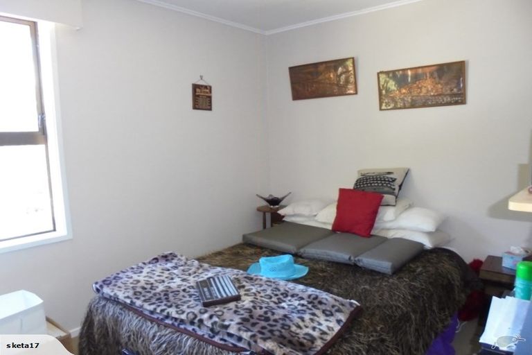 Photo of property in 32 John Street, Stokes Valley, Lower Hutt, 5019