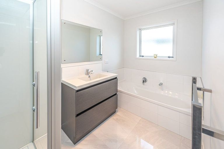 Photo of property in 35 Magnolia Crescent, Tawhero, Whanganui, 4501