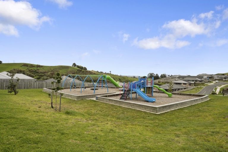 Photo of property in 151 Ballintoy Park Drive, Welcome Bay, Tauranga, 3175