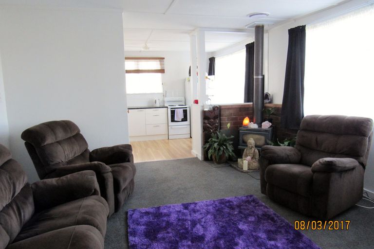 Photo of property in 3 Armstrong Street, Huntly, 3700