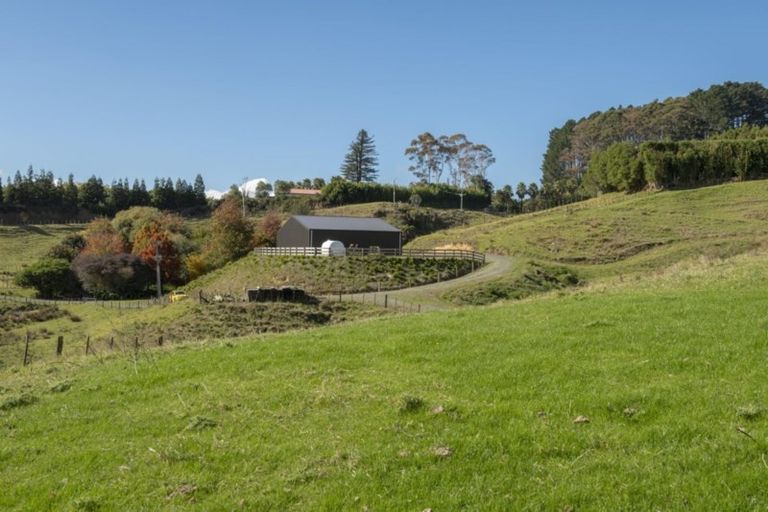 Photo of property in 16 Turntable Hill Road, Whakamarama, 3181