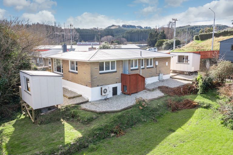 Photo of property in 3 Quarry Road, Green Island, Dunedin, 9018