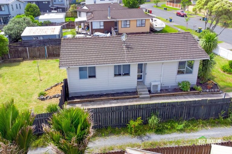 Photo of property in 9 Arodella Crescent, Ranui, Auckland, 0612