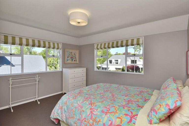 Photo of property in 28 Witbrock Crescent, Burnside, Christchurch, 8053