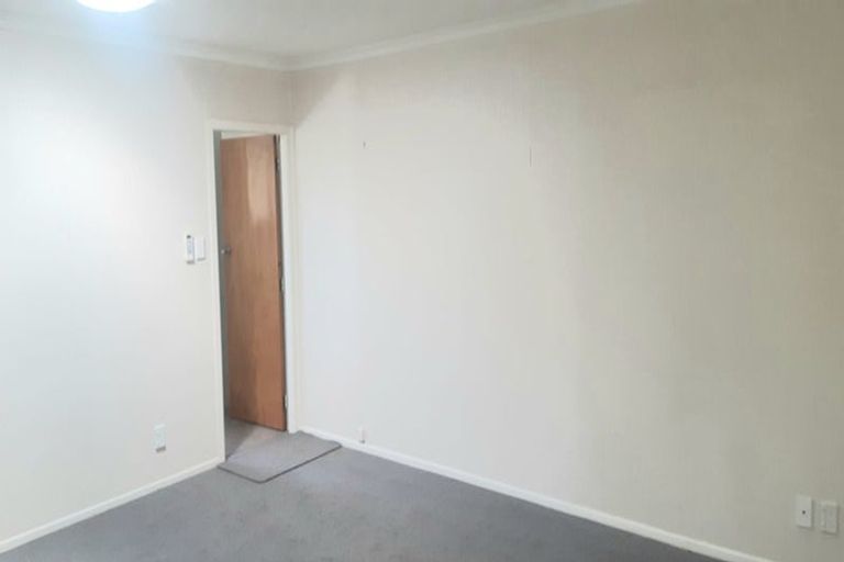 Photo of property in 107 Derwent Street, Island Bay, Wellington, 6023