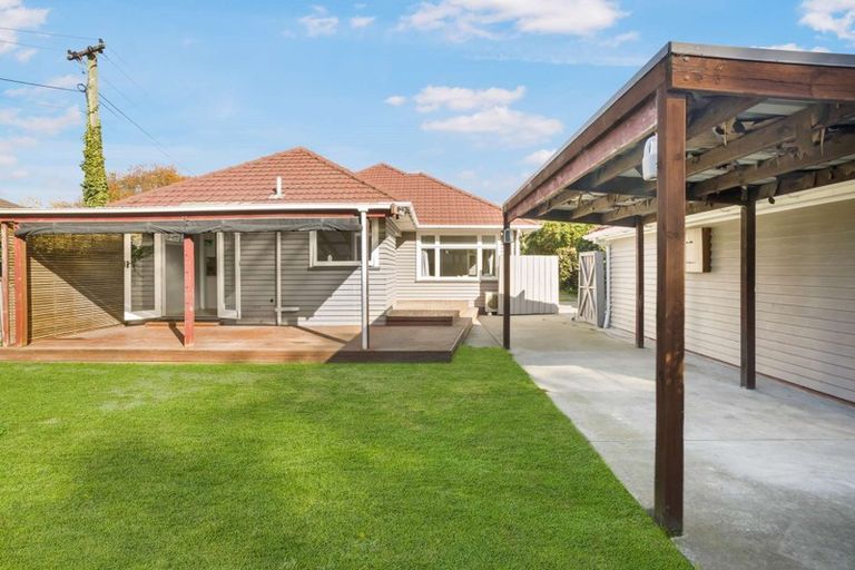 Photo of property in 76 Sylvan Street, Hillmorton, Christchurch, 8024