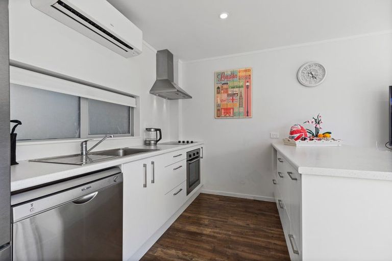 Photo of property in 31 Reynolds Place, Papamoa Beach, Papamoa, 3118