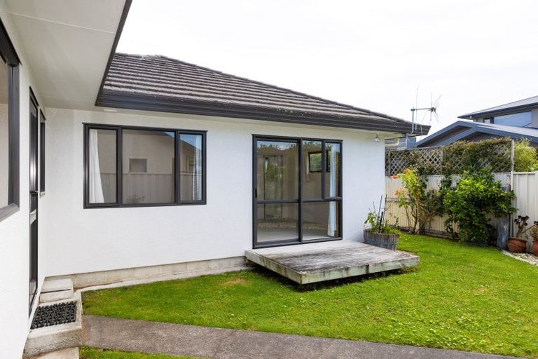 Photo of property in 2b Forward Street, Greenmeadows, Napier, 4112