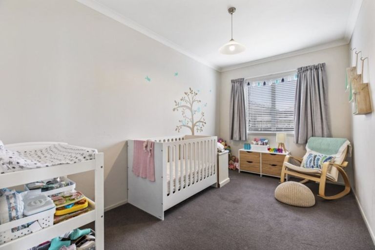 Photo of property in 2/9 Argyle Avenue, Pahurehure, Papakura, 2113